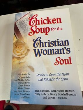 Chicken Soup for the Christian Woman's Soul - Inspirational Book (White)